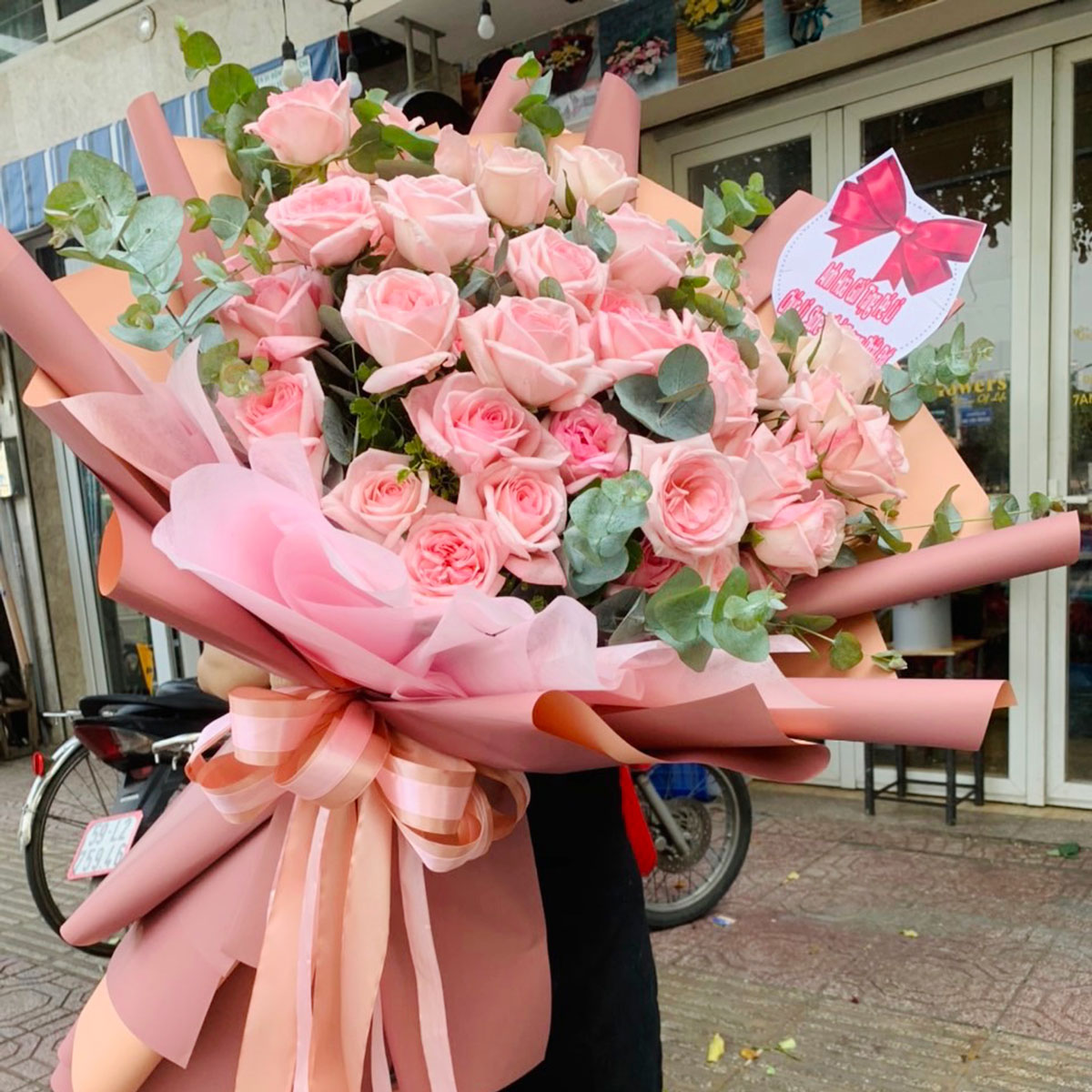 Mẫu Hoa Bó Joy Flowers